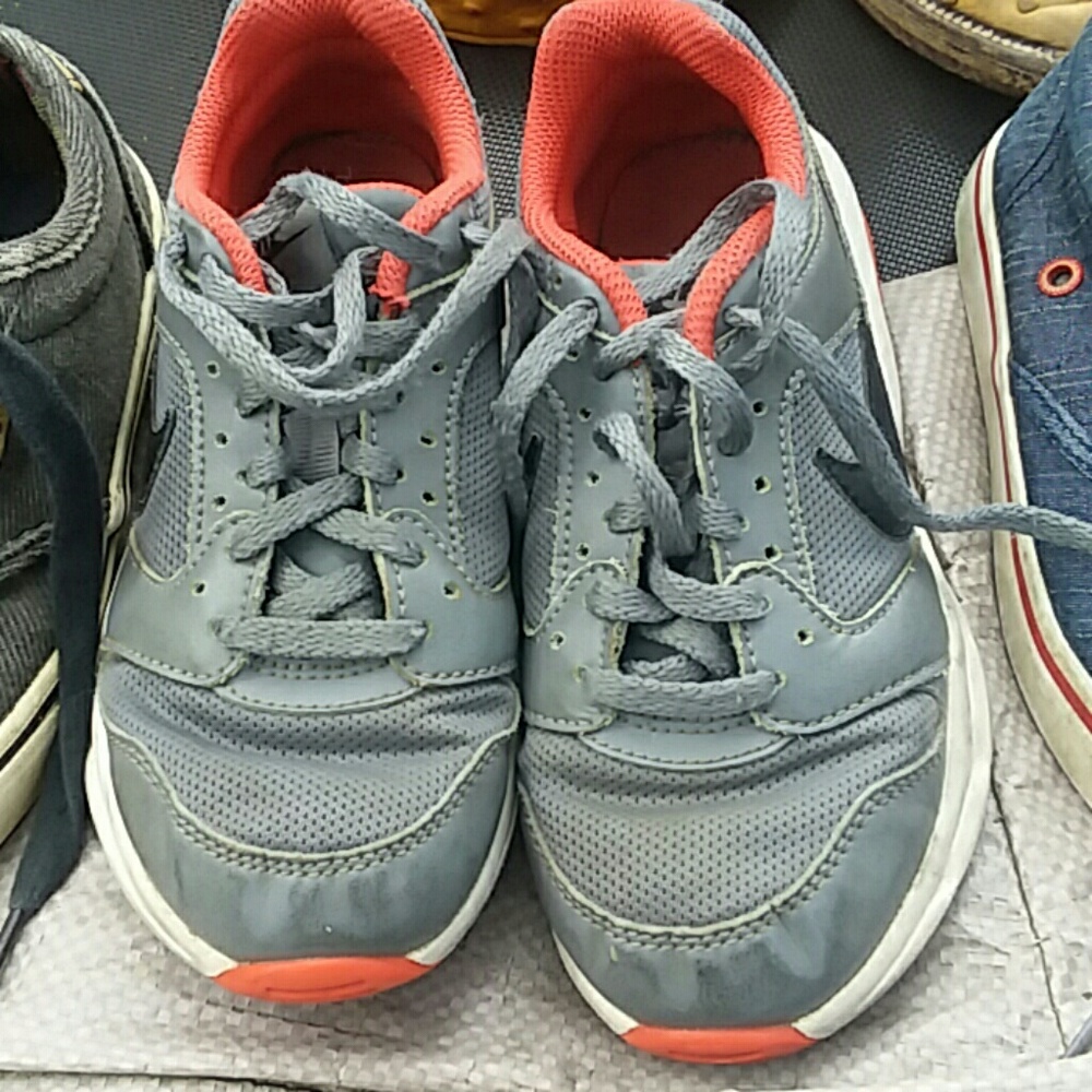 Boys Nike size 13c